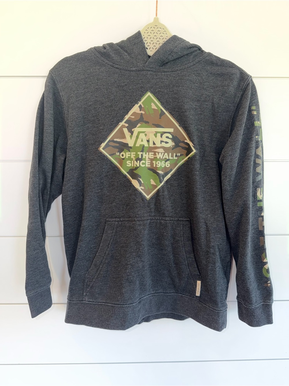 Vans Off The Wall Boys Medium 10/12 Hoodie Gray Camo Logo Skater Streetwear GUC